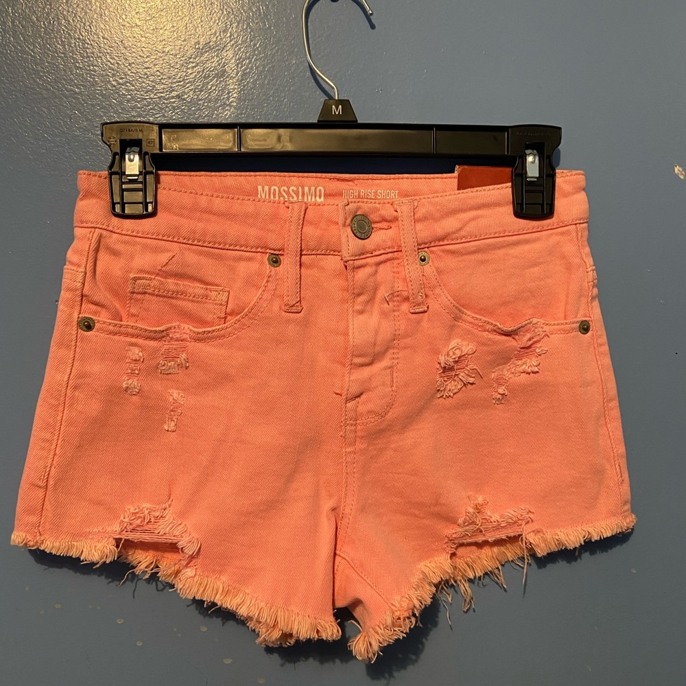 pink shorts